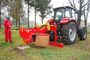 Rogneuse de souches sur tracteur : XYLOCROK 55 T